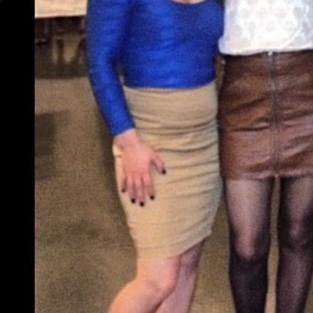 BEBE PENCIL SKIRT